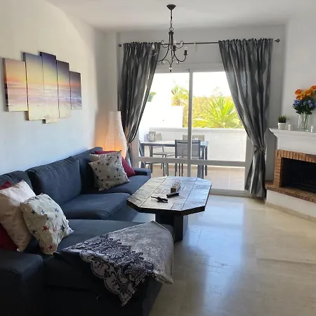 Bahia De Casares Apartment Estepona Exterior photo